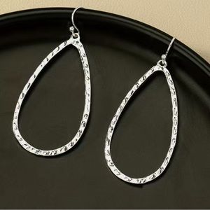 Brand new! Silver tear drop earrings